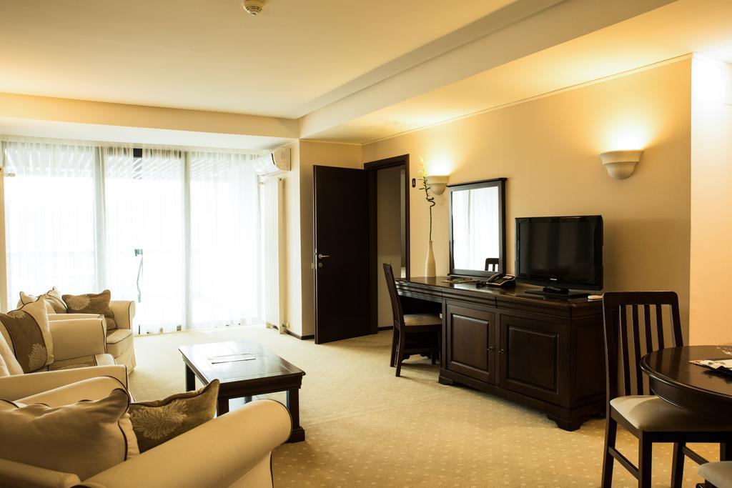 Apartament Executive Vedere Munte Alpin Resort Poiana Brasov Ngoại thất bức ảnh